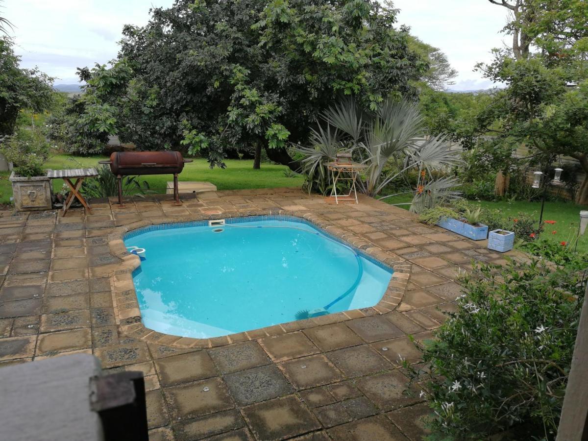 Umsinsi Cottage フルフルウェ エクステリア 写真